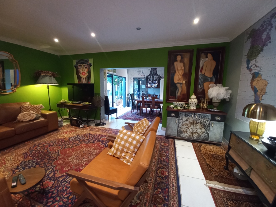 3 Bedroom Property for Sale in Safari Gardens North West